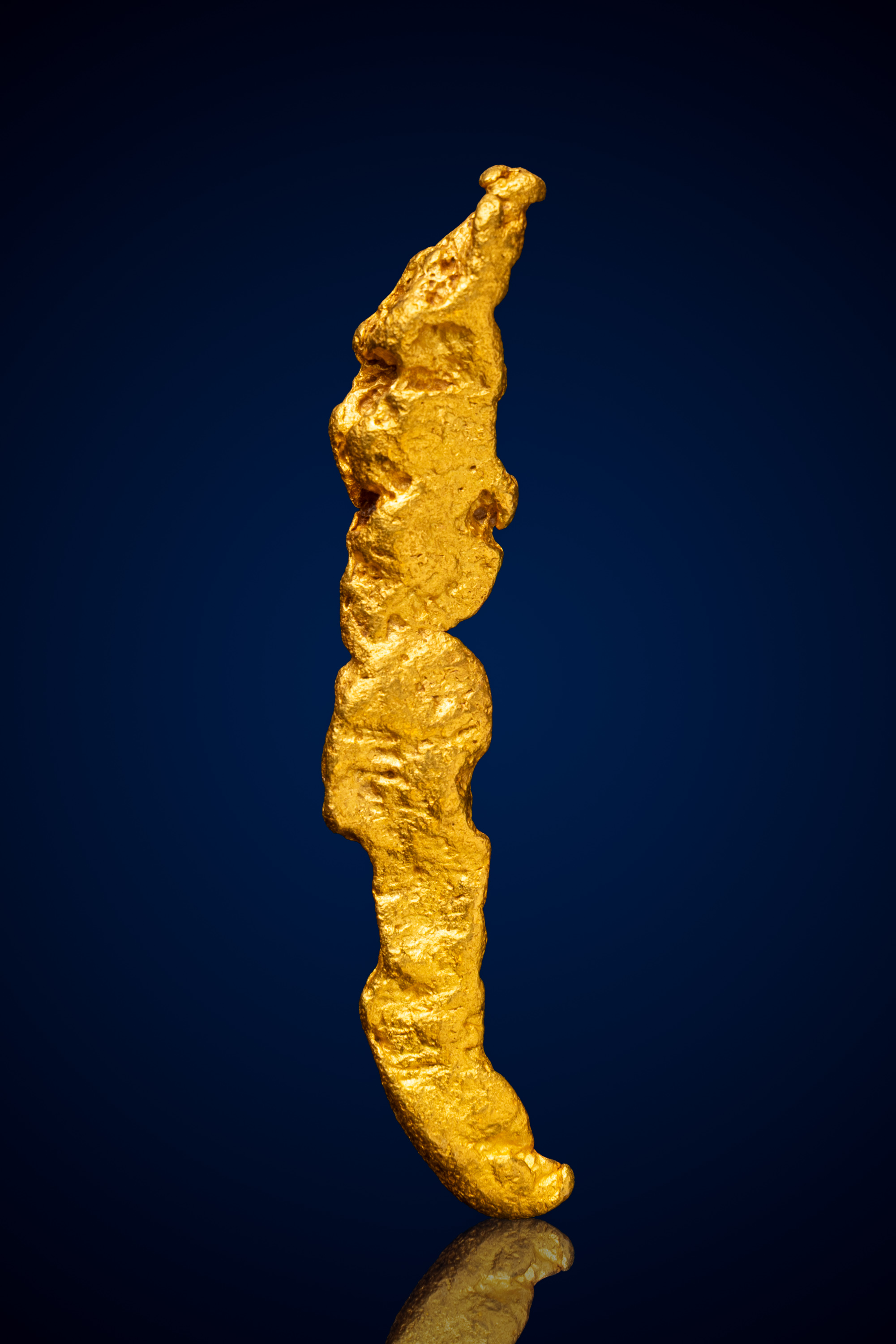 (image for) Dazzling, Elongated Natural Gold Nugget - Australia - 35.55 grams